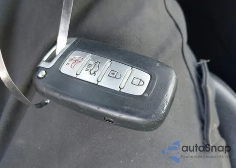 2012 Hyundai Genesis 3.8 Track z USA, uszkodzony, nr VIN KMHHU6KH6CU078224